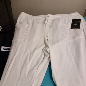 Super comfy pull on white joggers, size xl.